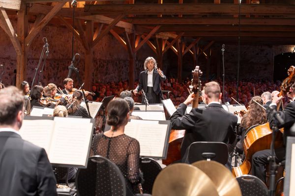 Stolpe an der Peene, Gutshaus Haferscheune, Festspiele Mecklenburg-Vorpommern - Kent Nagano, Rafał Blechacz, Philharmonisches Staatsorchester Hamburg