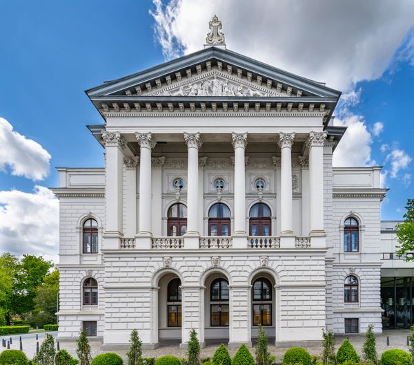 Oldenburg, Oldenburgisches Staatstheater, DAS SCHLAUE FÜCHSLEIN -  Leoš Janáček, IOCO