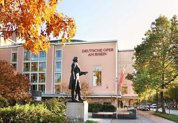 Düsseldorf, Rheinoper, IL TRITTICO - Giacomo Puccini, IOCO