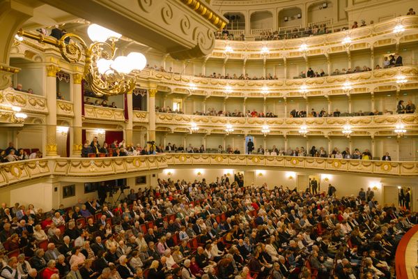 Dresden, Semperoper, 10. Symphoniekonzert, IOCO