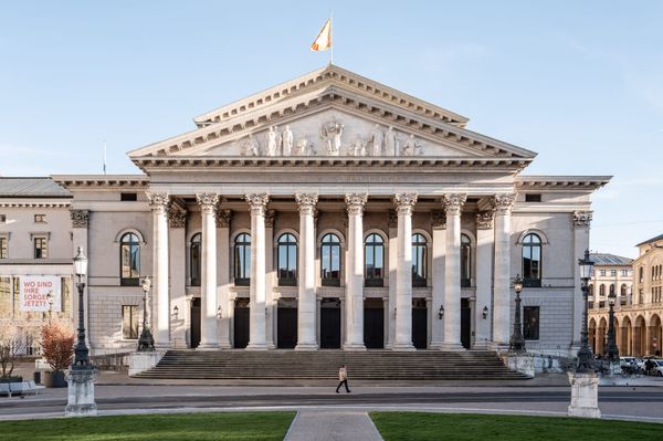 München, Staatsoper, OF ONE BLOOD – Brett Dean, IOCO