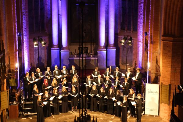 Malchin, Stralsund, Festspiele MV, Bundesjugendchor - „Psychogramm Schostakowitsch“, IOCO