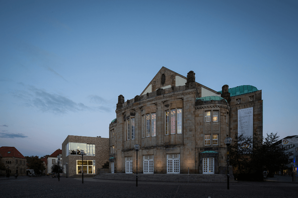 Osnabrück, Theater am Domhof, Uraufführung der Oper PETER VAN PELS  - Arno Schreier, IOCO