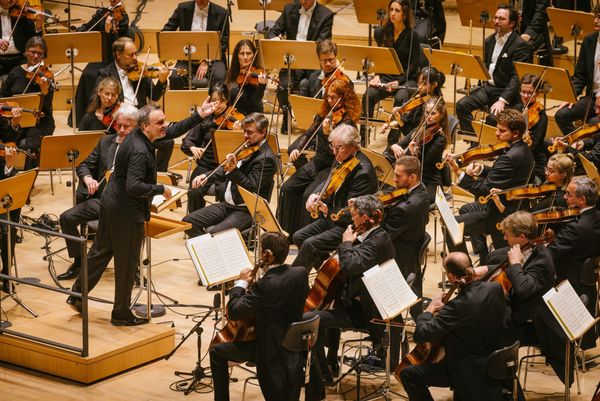 Dresden, Kulturpalast, Sonderkonzert Staatskapelle Dresden - Jörg Widmann, IOCO