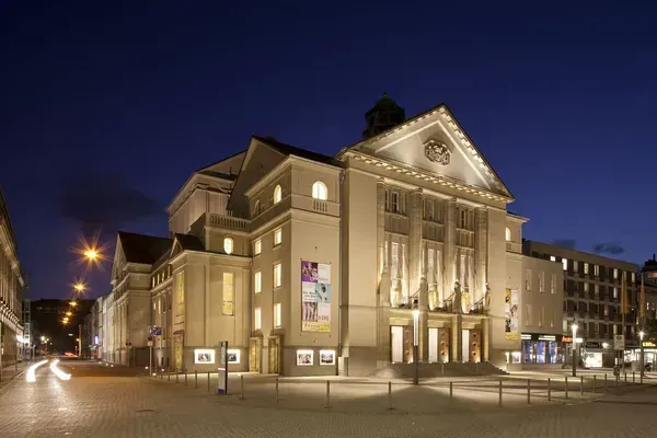 Hagen, Theater Hagen,   CAVALLERIA RUSTICANA / I PAGLIACCI - Pietro Mascagni / Ruggero Leoncavallo, IOCO