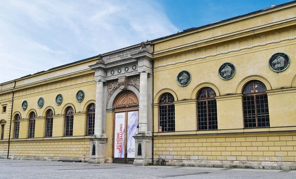 München, Marstall Residenztheater, EINE ZIERDE FÜR DEN VEREIN – Marieluise Fleisser, IOCO