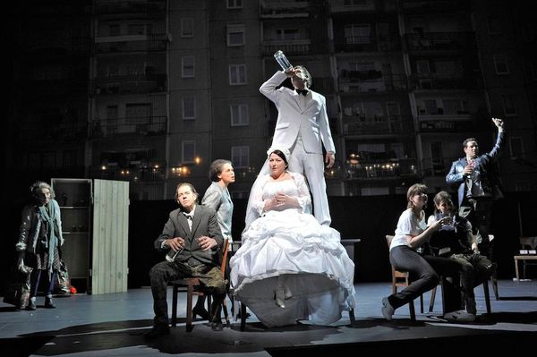 Wuppertal, Wuppertaler Bühnen, Premiere Bluthochzeit - Ein starkes Stück, IOCO Kritik, 13.01.2013