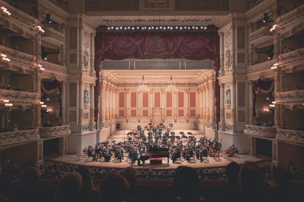 Semperoper / Sächsische Staaskapelle mit Mirga Gražinyte-Tyla und Rudolf Buchbinder © Markenfotografie