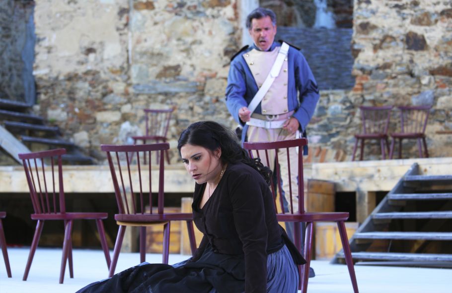 BURG Gars / CARMEN hier Corina Koller als Micaela, Oscar Marín als Don José © Oper Burg Gars Andreas Anker
