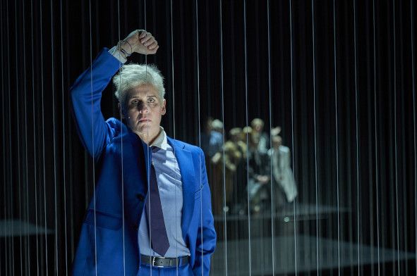 Düsseldorfer Schauspielhaus / JOHANN HOLTROP hier Melanie Kretschmann als Holtrop © Tommy Hetzel