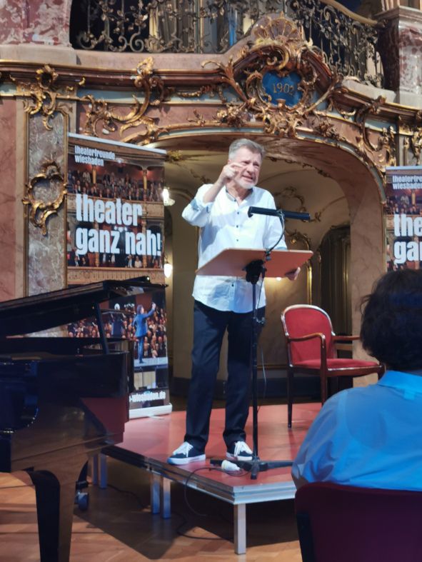 Theater ganz nah - hier mit&nbsp; Wolfgang Vater © Ingrid Freiberg