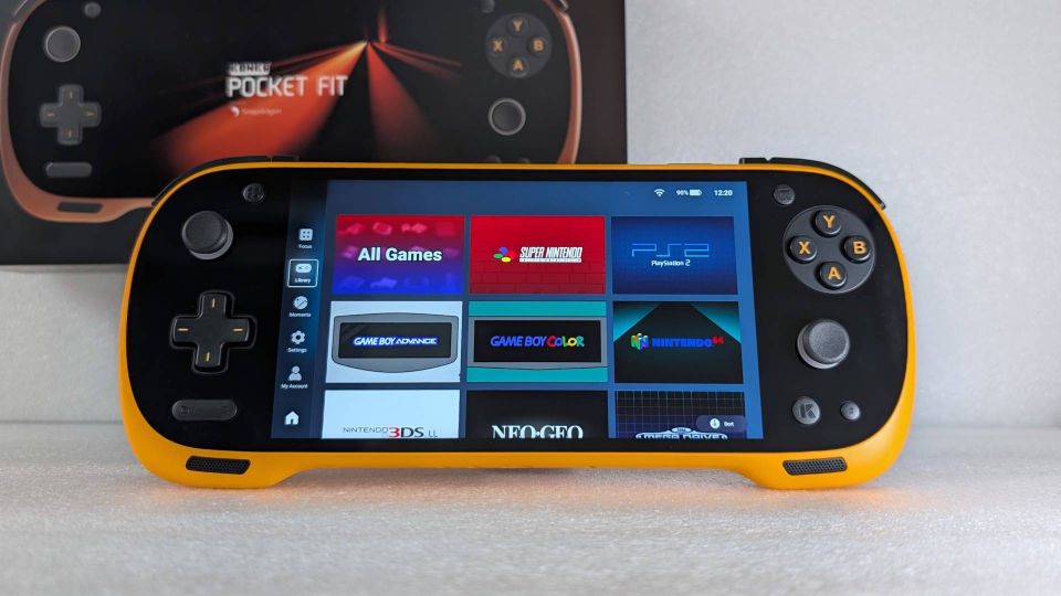 KONKR Pocket FIT hands-on: The ultimate flagship killer?