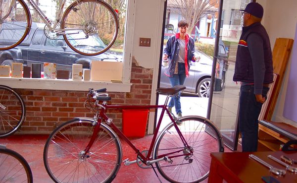 After many years of use, writer Lindsay Welsch decided to give her bike a much-needed update. Scot Wright of Evren Kent Cycle