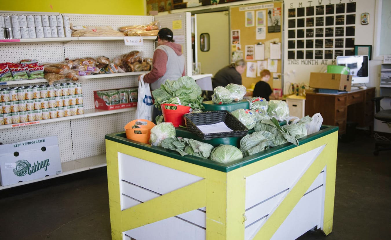 When someone is food insecure, it is often difficult to find healthful food. Mother Hubbard’s Cupboard is a community food pantry focused on nutrition education. | Photo by Natasha Komoda