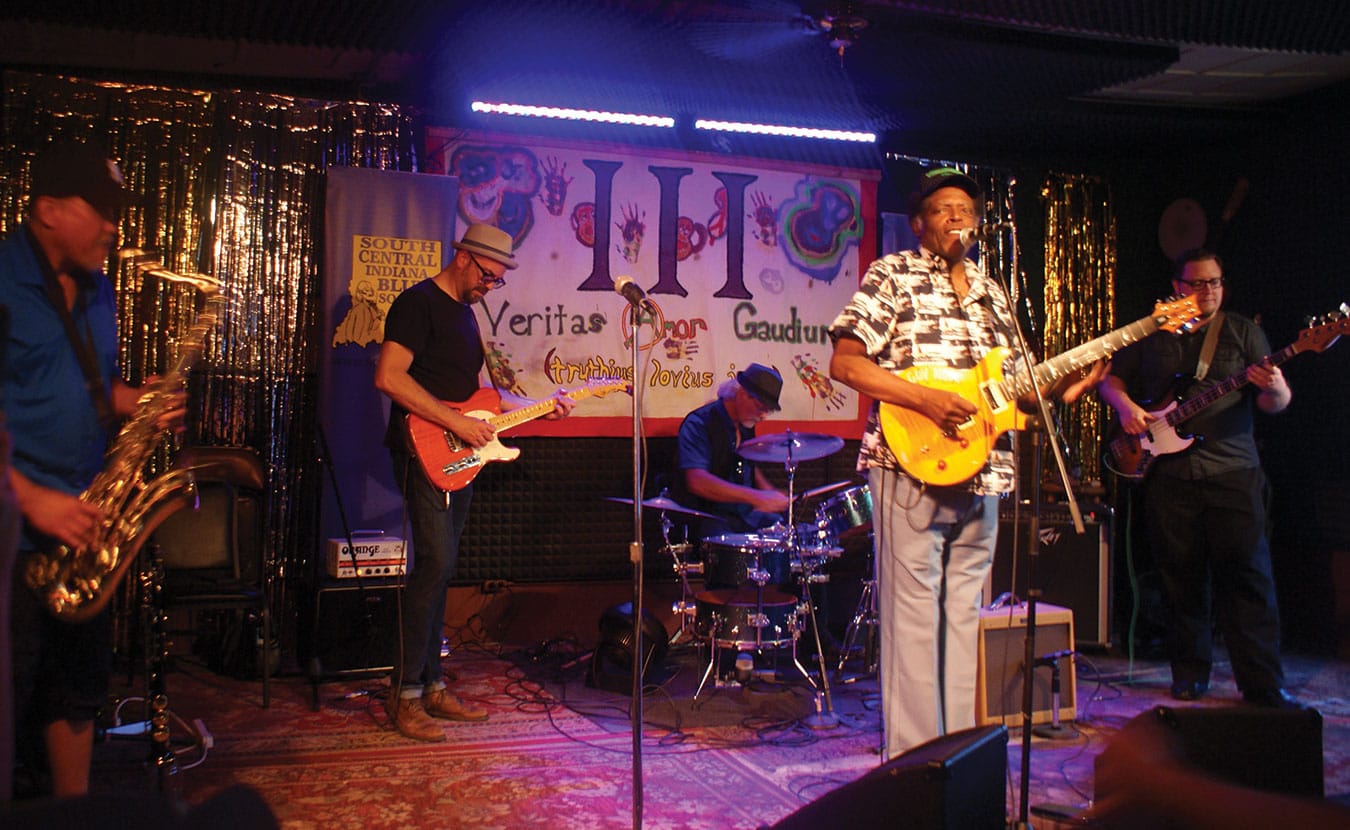 Fistful of Bacon performs at the SCI Blues Society’s one-year anniversary at the Player’s Pub. | Photo by Sierra Vandervort 