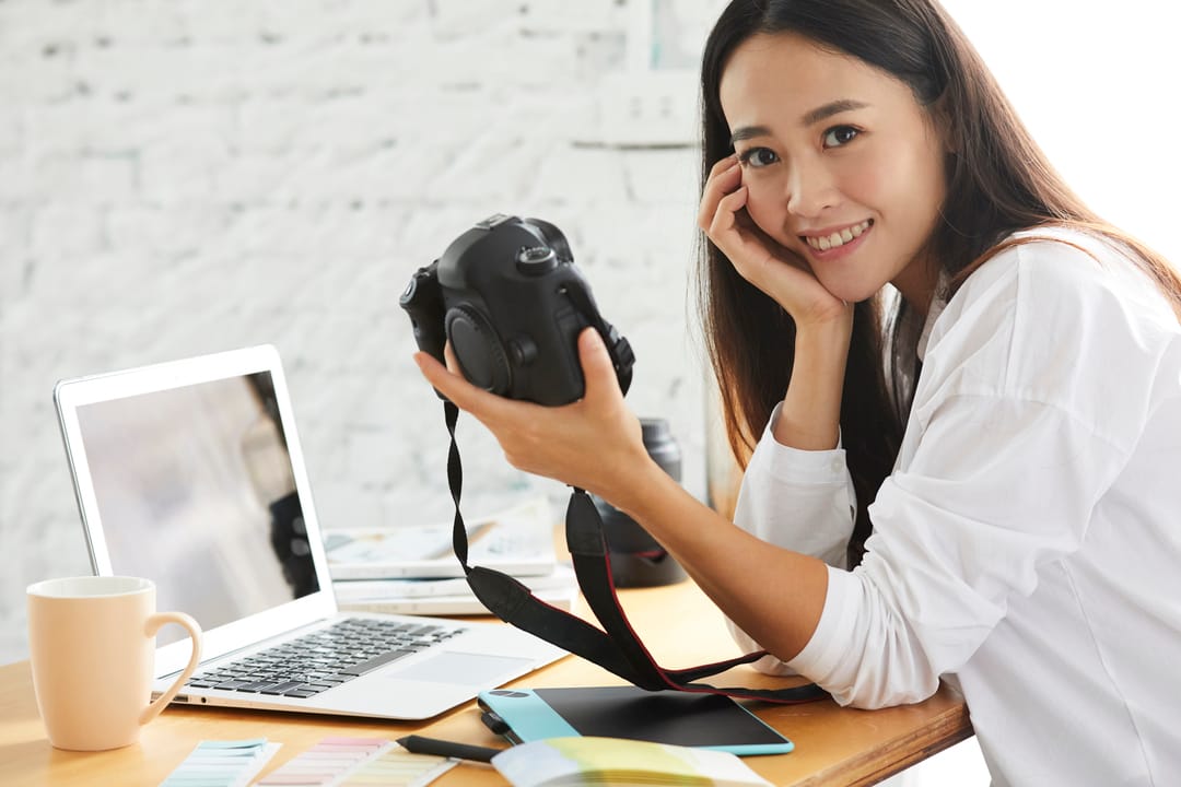 Potonow Introduces a New Chat Feature for Users and Photographers