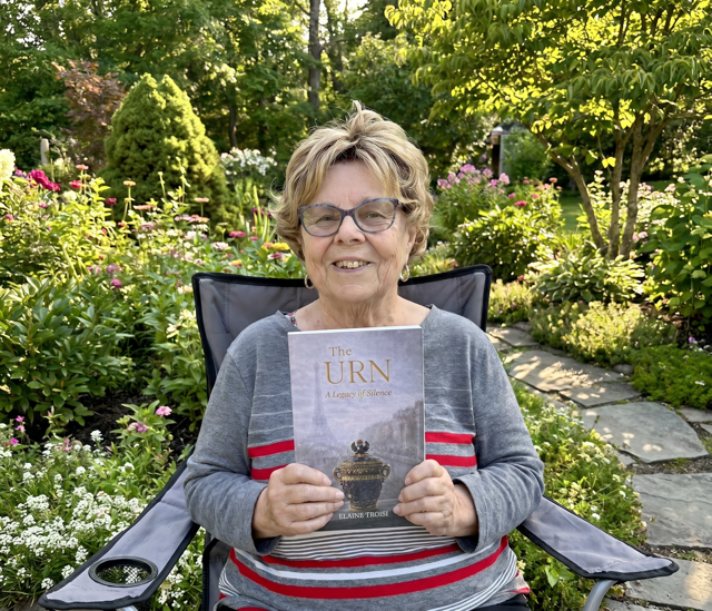 Featured Author: Elaine Troisi