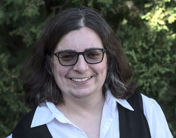 Featured Author: Cendrine Marrouat