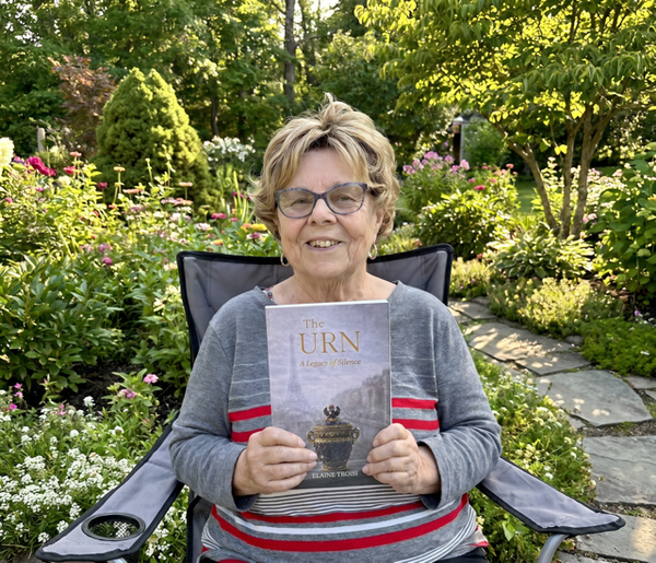 Featured Author: Elaine Troisi