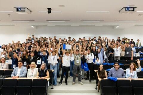 Učenici OŠ "Stjepan Radić” i njihov mentor Zoran Gabelica ostvarili zapažene rezultate na EDIT CodeSchool