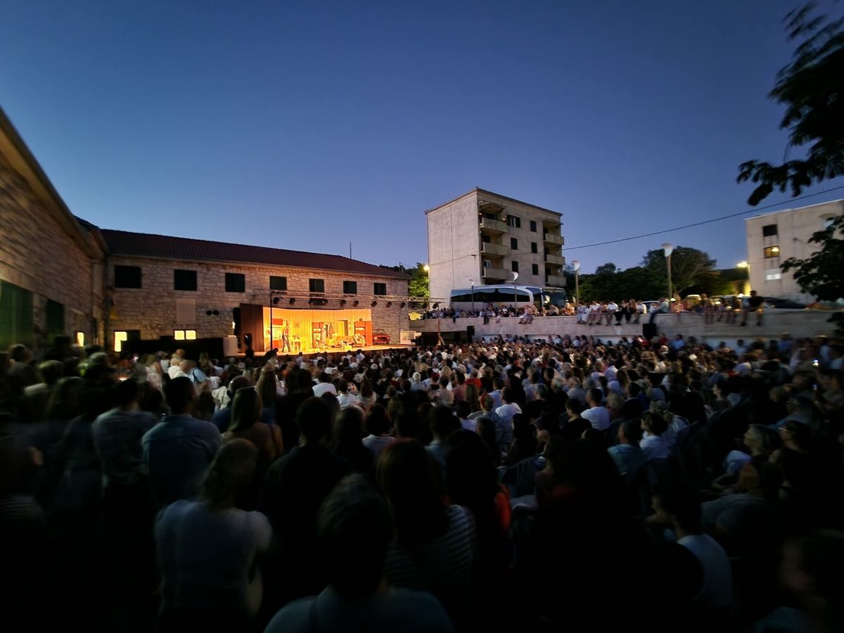 Zagora opet centar kazališta: Otvoreni 28. kazališni susreti Glumci u Zagvozdu