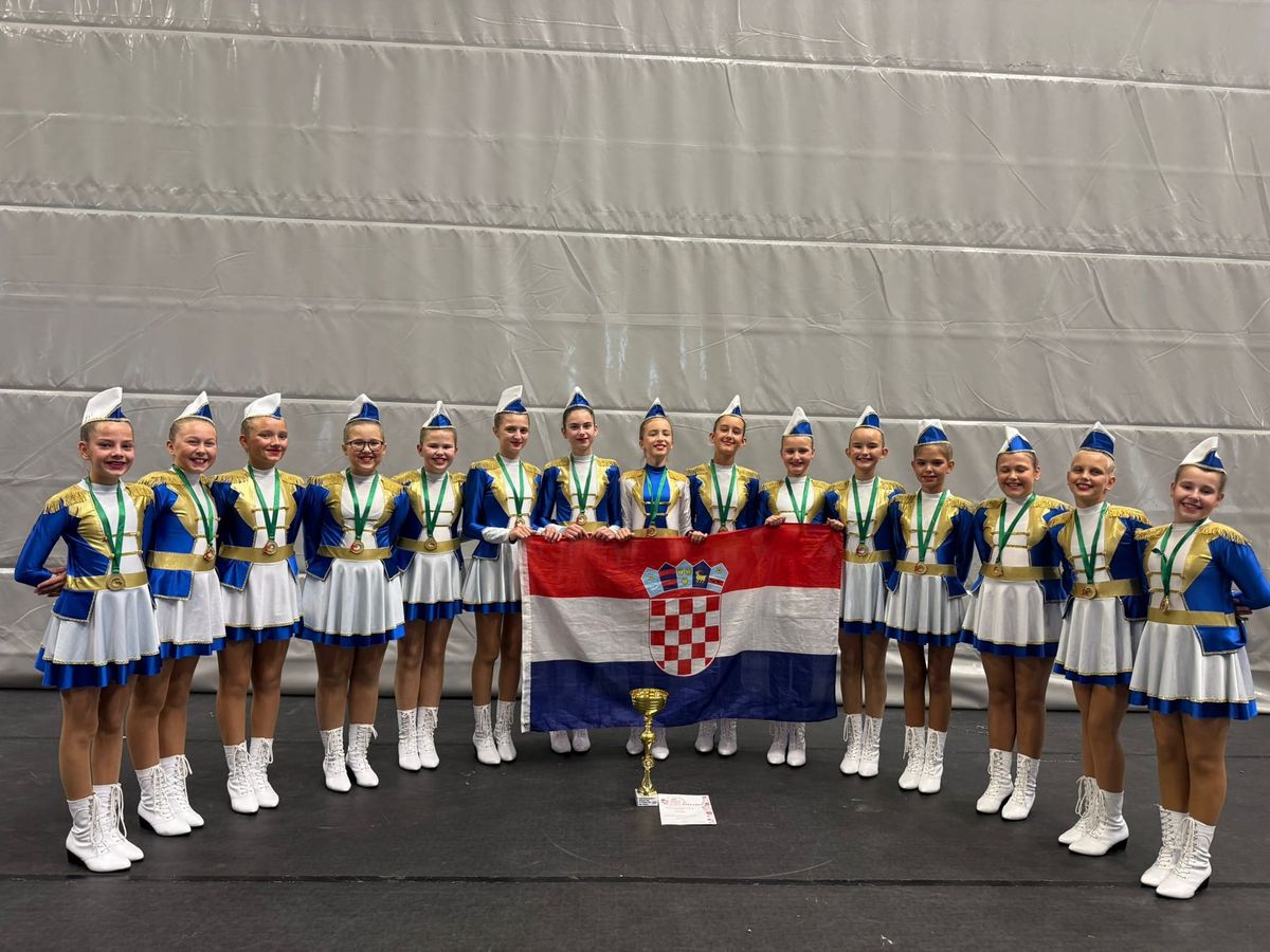 FOTO Imotske mažoretkinje osvojile zlato na Svjetskom prvenstvu u Mađarskoj!