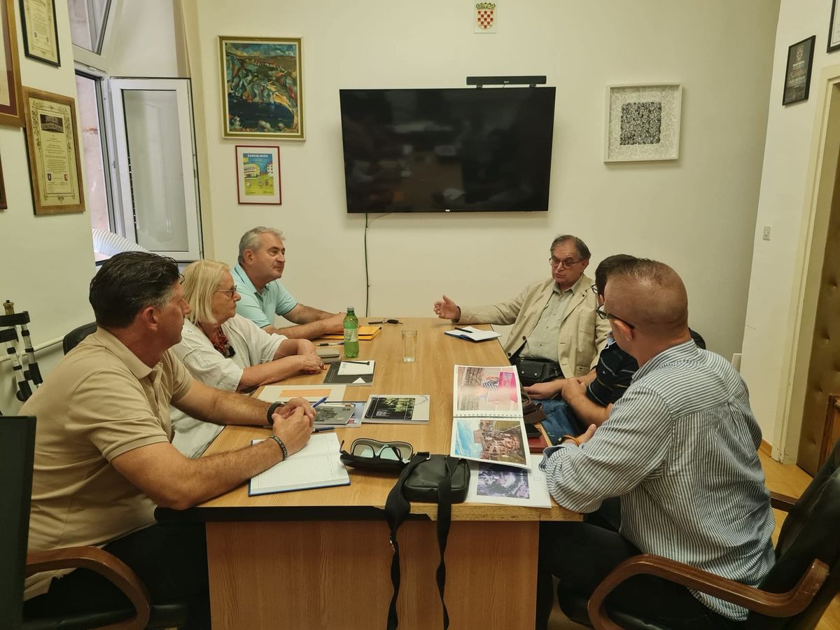 Gradonačelnik Kolovrat primio čelnike Hrvatskog fotosaveza i ZTK Imotski