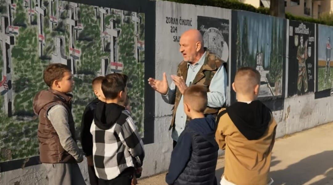 Marijan Grbavac Mirić u glavnoj ulozi za spot klape Sv. Juraj HRM -  "Ako ne znaš šta je bilo" koji je dobio prestižnu europsku nagradu