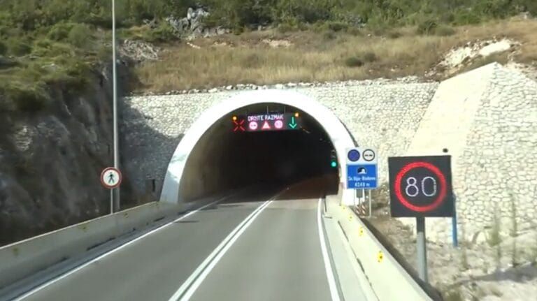 VOZAČI OPREZ Tunel sveti Ilija zatvara se u pet navrata