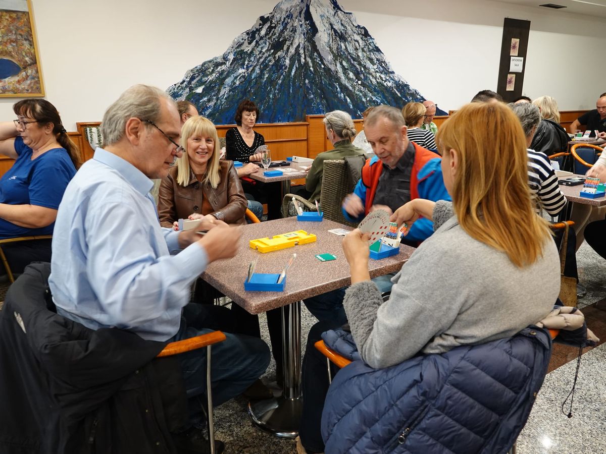 FOTO Sedamdesetak igrača sudjelovalo na imotskim bridge turnirima