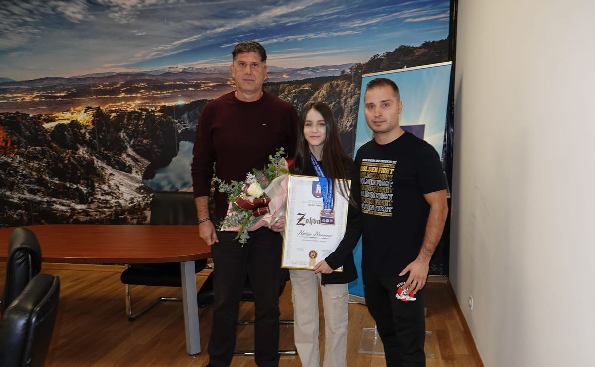 Brončana Katija Kvasina i trener Frano Kutleša na primanju kod gradonačelnika