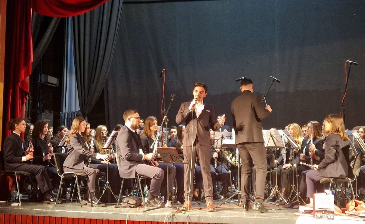 FOTO/VIDEO Koncert za pamćenje HPO Gradske glazbe Imotski - promovirana monografija povodom 155. godina djelovanja