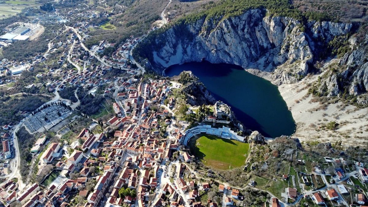 Snažan potres osjetio se u Imotskom, treslo se desetak sekundi