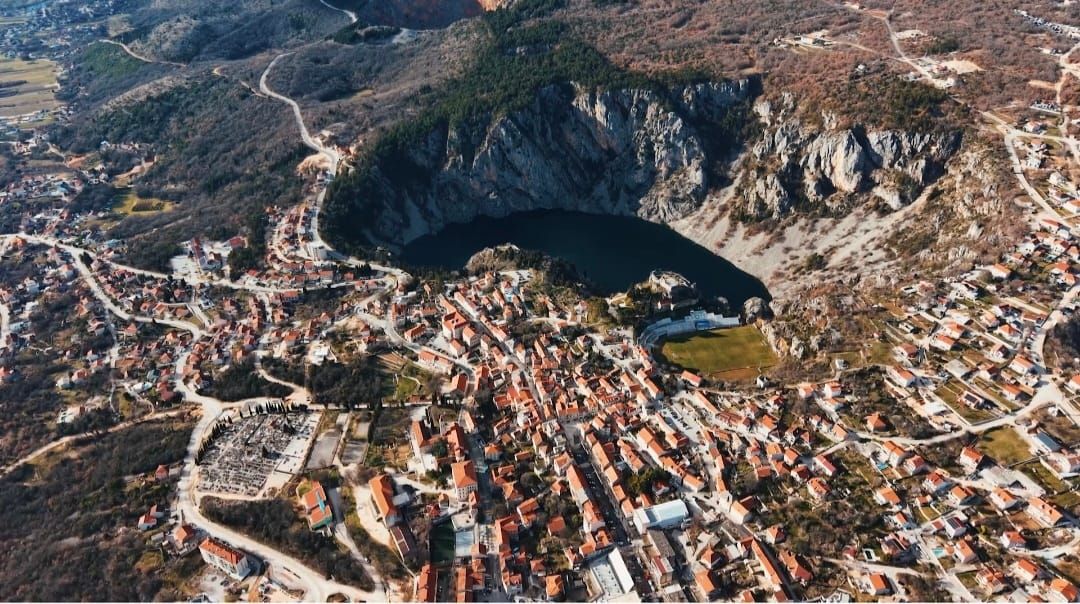 Nastavak radova u Ulici Gojka Šuška, promet reguliran semaforima