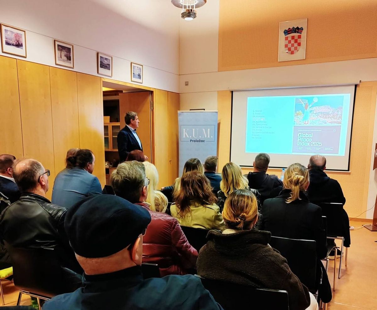 FOTO Tribina udruge KUM Proložac u Wiesbadenu: Božo Skoko govorio o novom hrvatskom identitetu