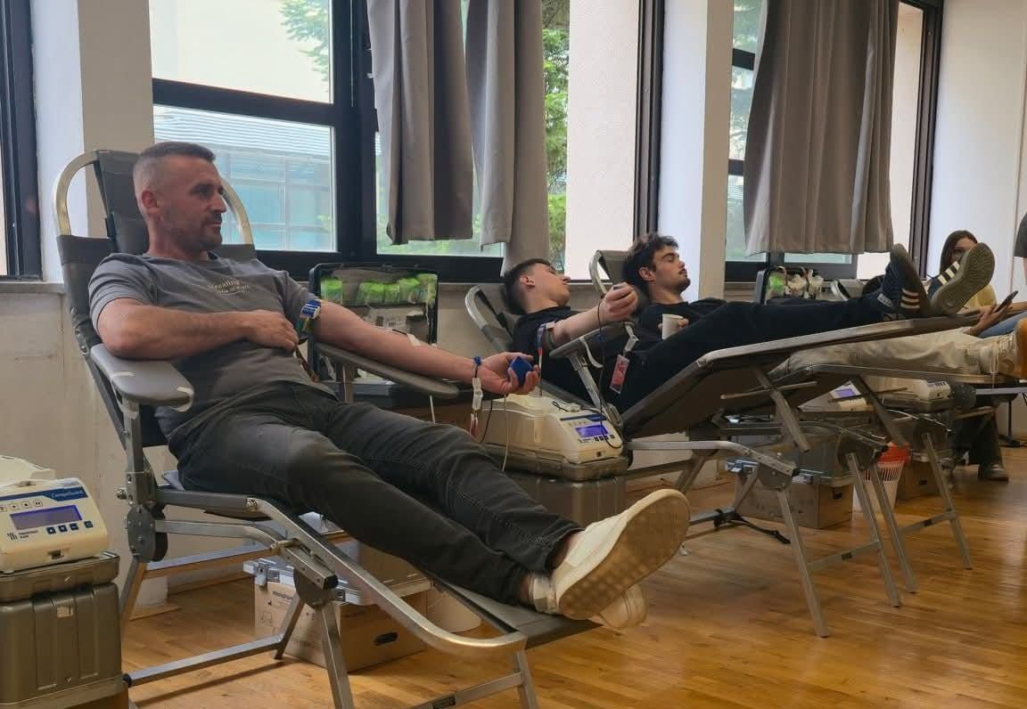Veliko srce mladih: Maturanti darivali krv u akciji CK Imotski
