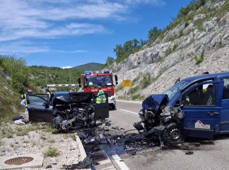 Tragedija kod tunela Sveti Ilija: jedna osoba poginula, pet ozlijeđenih u teškoj nesreći