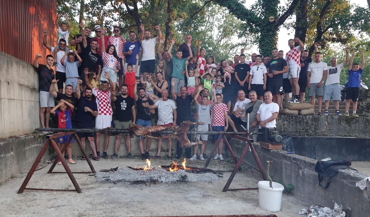 U Grubinama nema dvojbe: Jonjići zavrtili tele za pobjedu Hrvatske