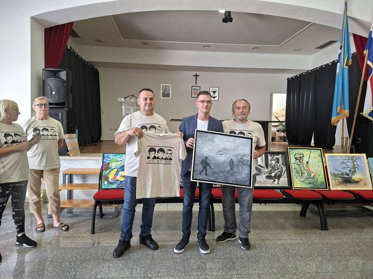 Proložac čuva uspomenu na Josipa Jovića, Matu Juroša i Marija Glavotu: Počeo memorijalni turnir i otvorena izložba