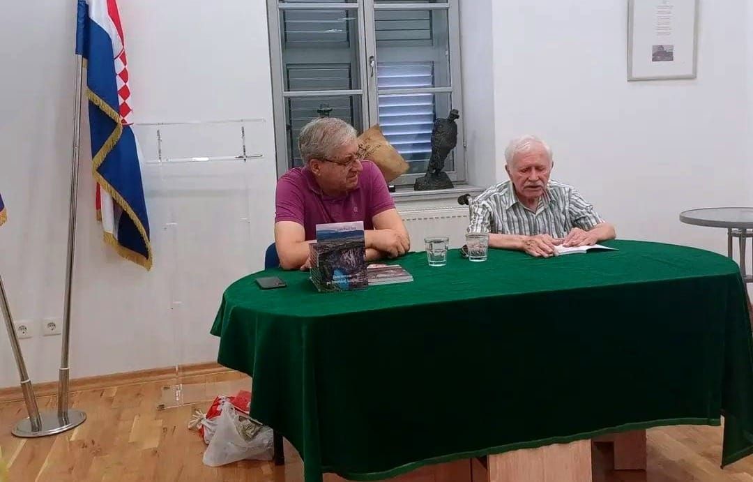 FOTO Knjiga koja je otvorila vrata Imotske krajine: Ante Parić Bili predstavio "Desetercem po Imotskoj krajini"