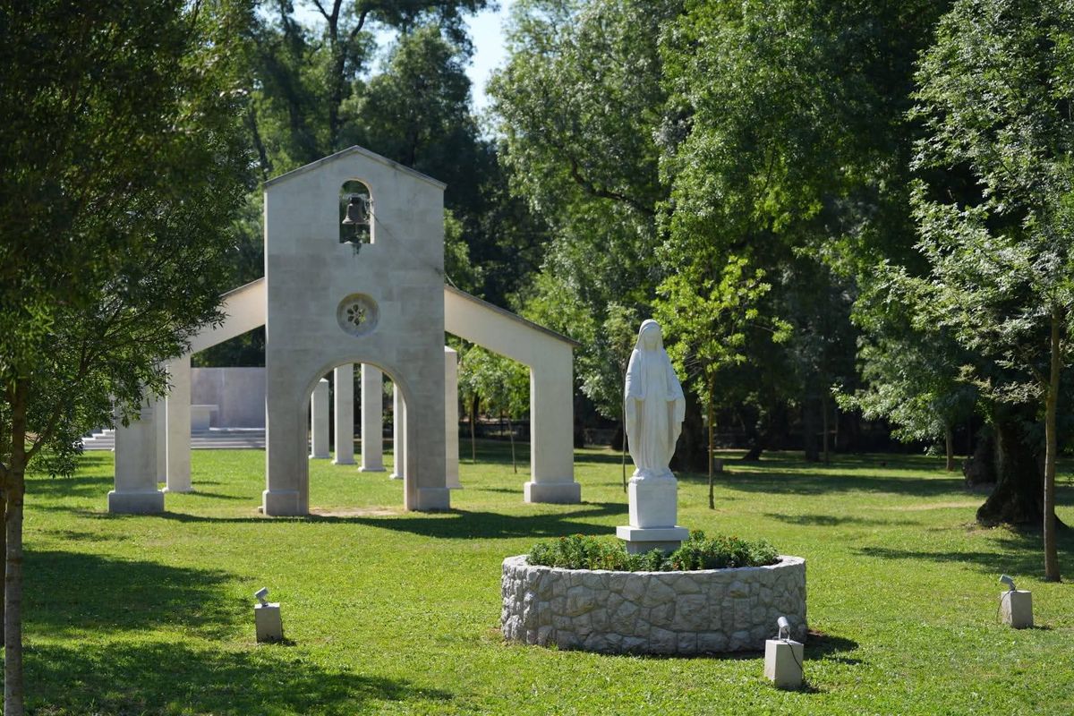 Počela trodnevnica Velikoj Gospi u Prološcu: Pogledajte bogat program svetkovine na Vrljici