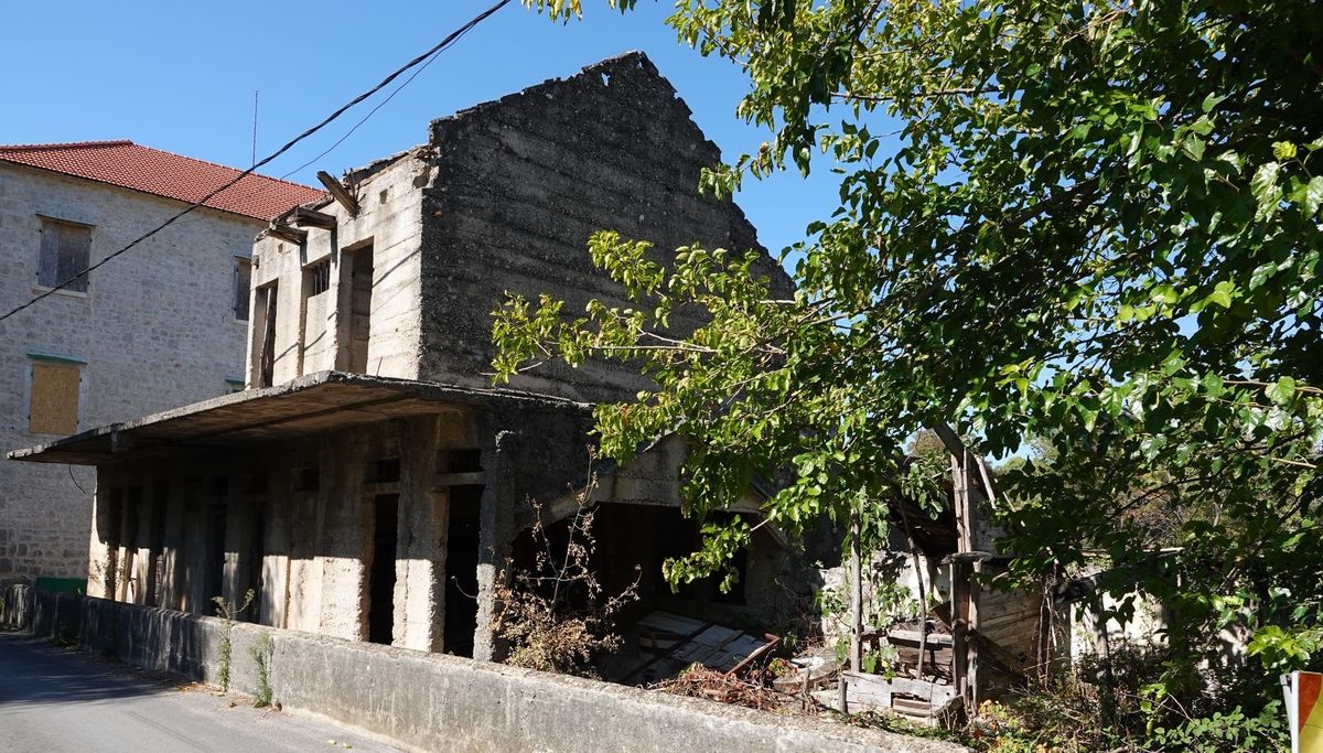 Što će biti s vodenicama na Perinuši? Nekada hranile generacije, danas ih nagrđuju smeće i otpad