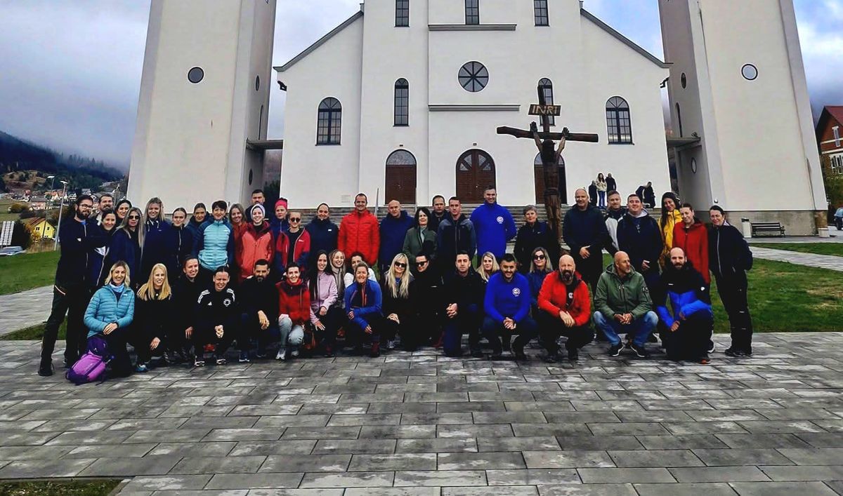 FOTO Planina ih je spojila, prijateljstvo povezalo: HPD Imotski i PEU Stožer potpisali Povelju o suradnji