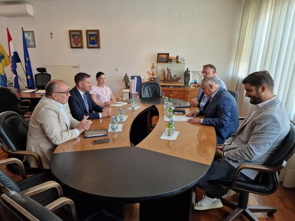 ŽUPANIJSKI TJEDNIK Prvi radni sastanak župana Bobana i gradonačelnika Šute: "Cilj je kontinuirana suradnja"