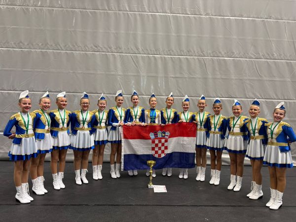 FOTO Imotske mažoretkinje osvojile zlato na Svjetskom prvenstvu u Mađarskoj!