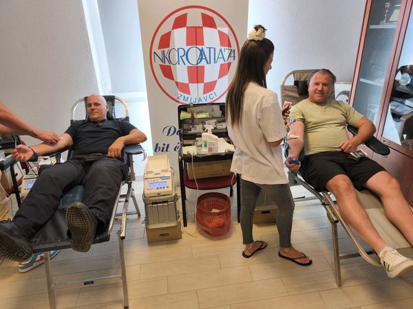FOTO Uspješno određena velika akcija darivanja krvi u Zmijavcima , prikupljen rekordan broj doza