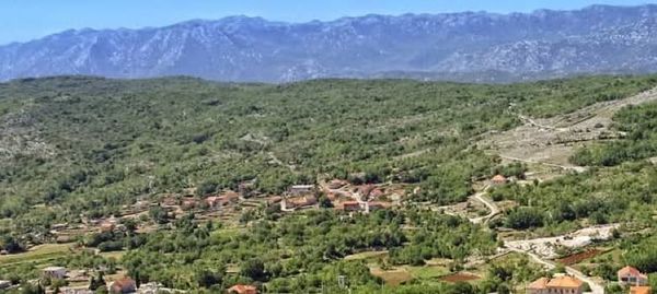 U ponedjeljak dijelovi općina Zagvozd i Runovići bez struje