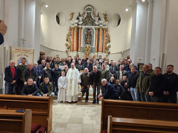 Uz tradiciju lova i vjeru u zaštitnika  imotski lovci obilježili blagdan sv. Huberta