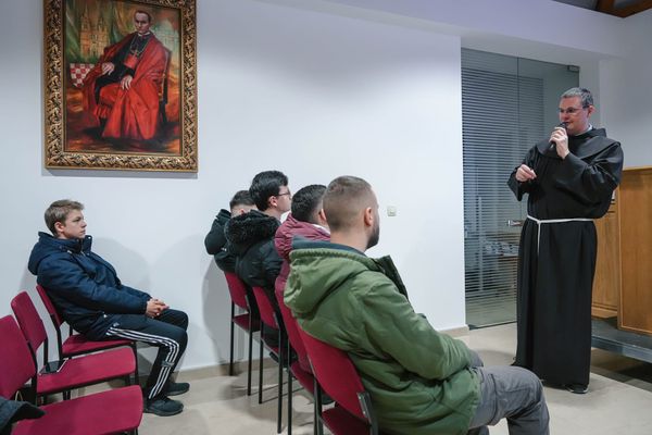 Na tribini "Treći petak u Imotskom" održano predavanje o Euharistiji