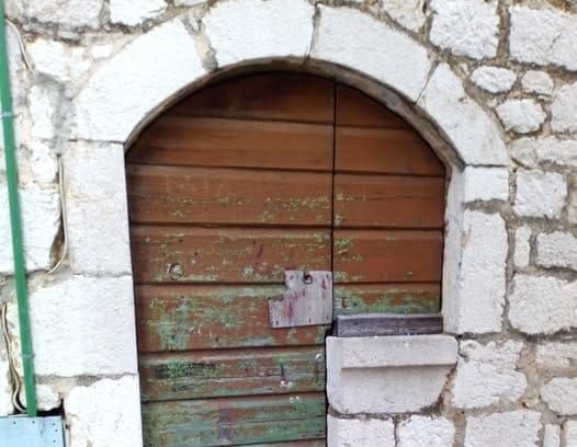 KULTURA BEZ GRANICA Fra Stipan Vrljić -  jedan od najzaslužnijih imotskih franjevaca i imotski "ćepenak" ili "dućan s vratima na kolino"